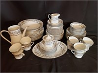 71-Pc Style House Prestige China Set