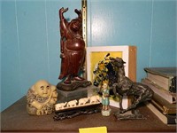 Statues & figurines