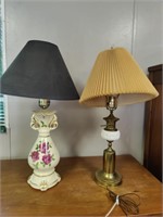 2 Lamps.