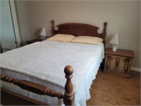 5 pc bedroom suite with queen bed