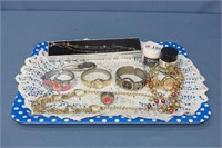 Assorted Jewelry Lot  (UNTESTED)