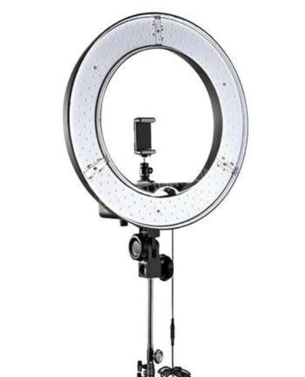 18" LED Ring Light - NEW