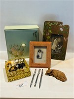 Lot of Antique/Vintage Trinkets & Related Items