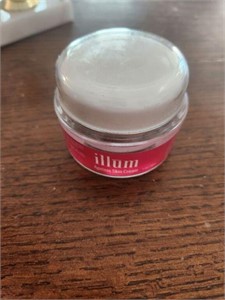 Illium Skin Cream New