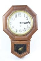 Wm L.GIlbert Clock Co, Wall Oak Clock, No 3062