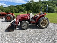 Massey Ferguson 1533 Tractor w/ Loader