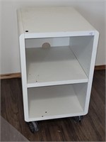 WHITE ROLLING CABINET 18" X 20.5" X 29"