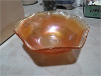 CARNIVAL GLASS RIBBED BERRY BOWL