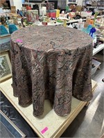 ACCENT / LAMP TABLE W CLOTH & GLASS TOP