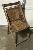 Vintage Folding Wood Chair, Pretty Nice Condtion