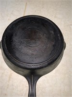 cast iron skillet Griswold #7 10" in diameter