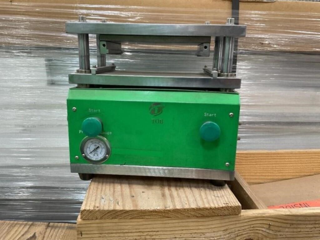 Pneumatic Die Cutting Machine