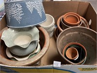 LARGE LOT OF VARIOUS PLANTERS