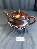 Royal Canadian Dripless Teapot