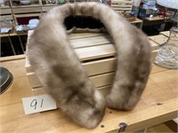 32" MINK COLLAR