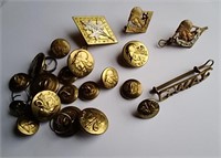 WWII Canadian Women's Army Corps Pins & Buttons