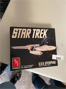 ERTL Star Trek USS Enterprise Model