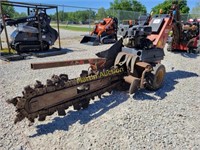Ditch witch 1220 trencher, runs and operates R1