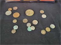 GROUP LOT VARIOUS MIXED TOKENS & COINS