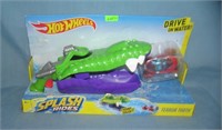 Hot Wheels splash ride terror tooth action play se