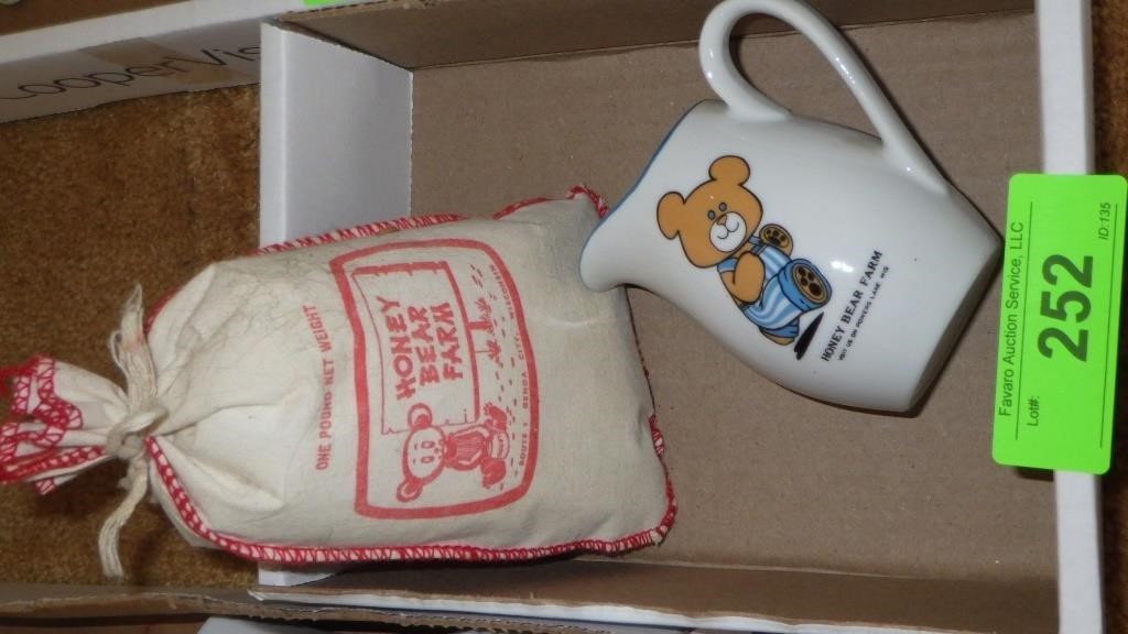 VINTAGE HONEY BEAR FARM CREAMER & FAUX WAFFLE MIX