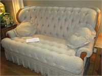 CONTEMPORARY UPHOLSTERED LOVE SEAT