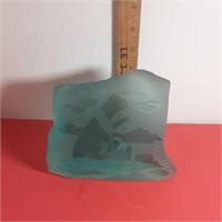 Green etched glass Inuit