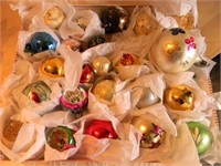 Vintage Ornaments Box Lot 3
