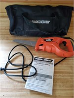 Black and Decker saw working