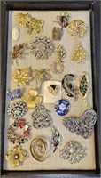 Costume Jewelry Brooches 1 Tray