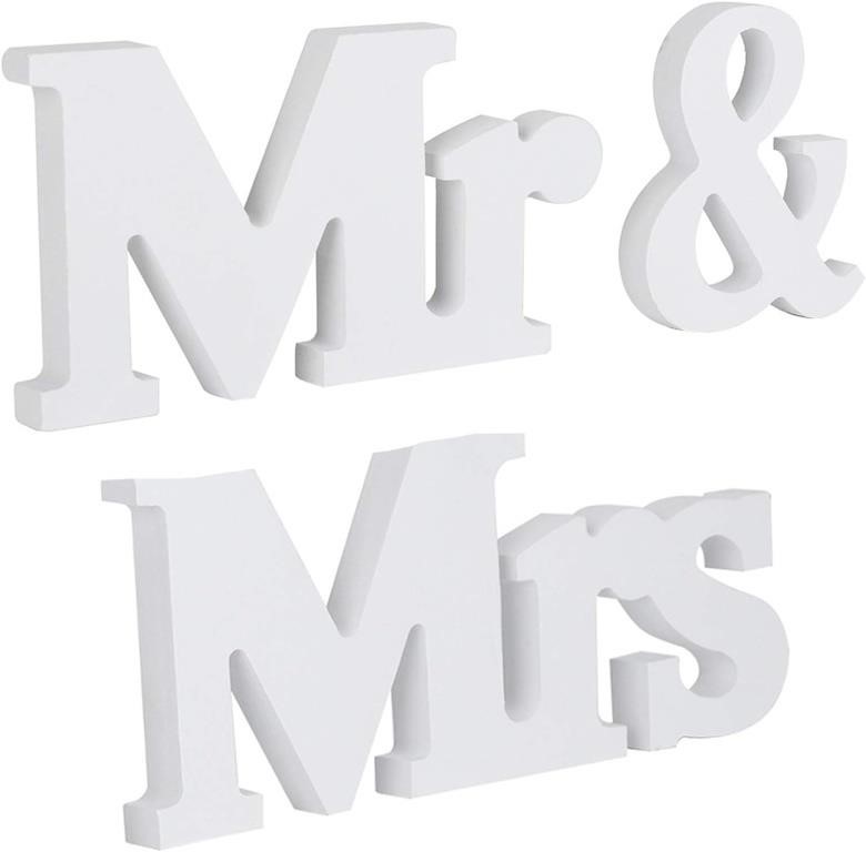 MR & MRS WOODEN TABLE SIGN W/ LETTERS