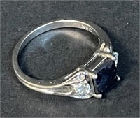 PRETTY STERLING SILVER RING W DARK BLUE STONE