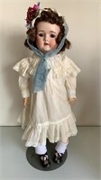 24" Heinrich Handwerck jointed antique doll