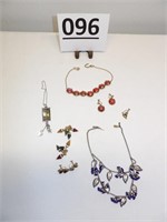 Vintage Jewelry Earrings & Necklaces