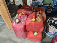 5 ASST SIZES OF JERRY CANS
