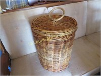 wicker basket hamper storage w lid