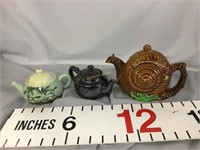 Snail teapot made in Japan , two small teapots
