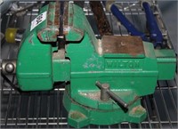 Wilton 4" swivel bench vise