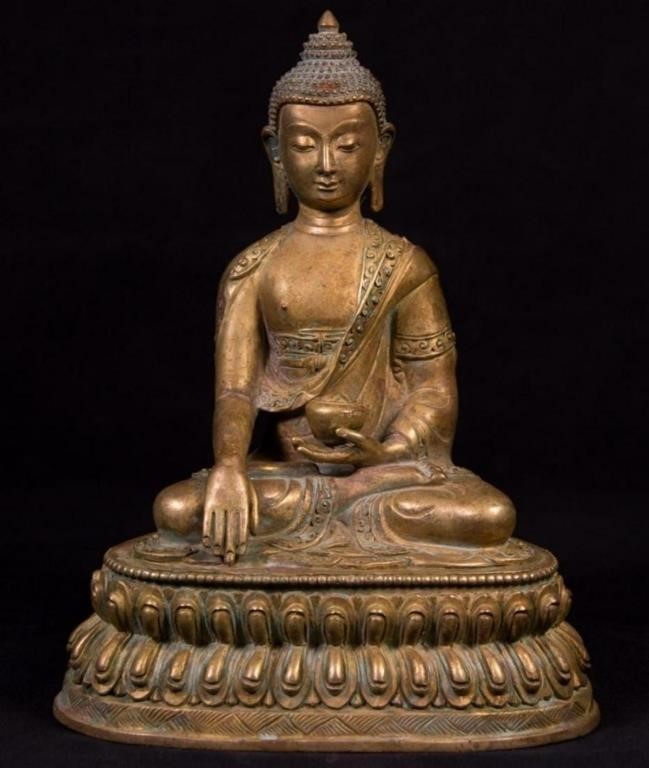 Old Buddha Statue