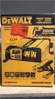 DeWalt power inverter -2000 peak watts