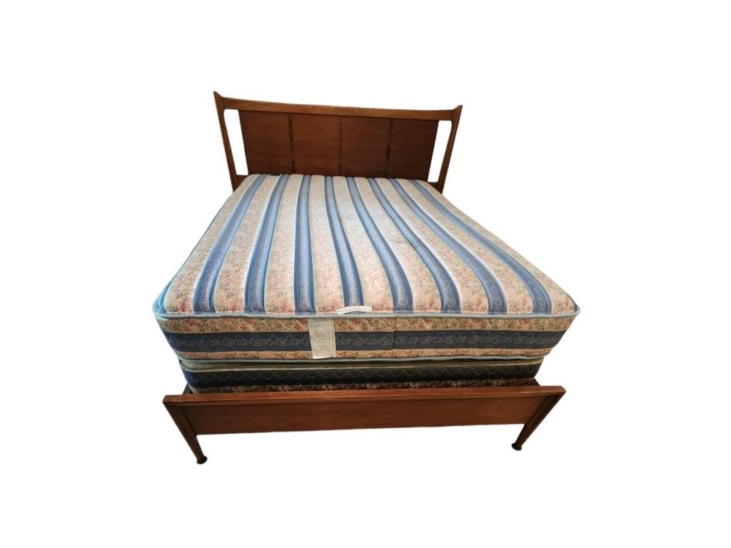Mid-Century Thomasville Full Size Bed