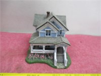 Town Hall Cottage with Box