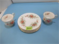 Royal Standard 6 plates & 2 cups Made in England