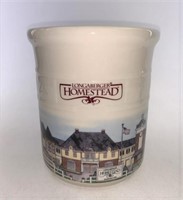 Longaberger 2 qt Homestead crock