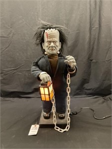 Movable Frankenstein, Holding Chain & Lantern