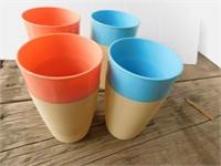4 Raffiaware cups