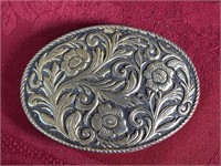 Floral design belt buckle