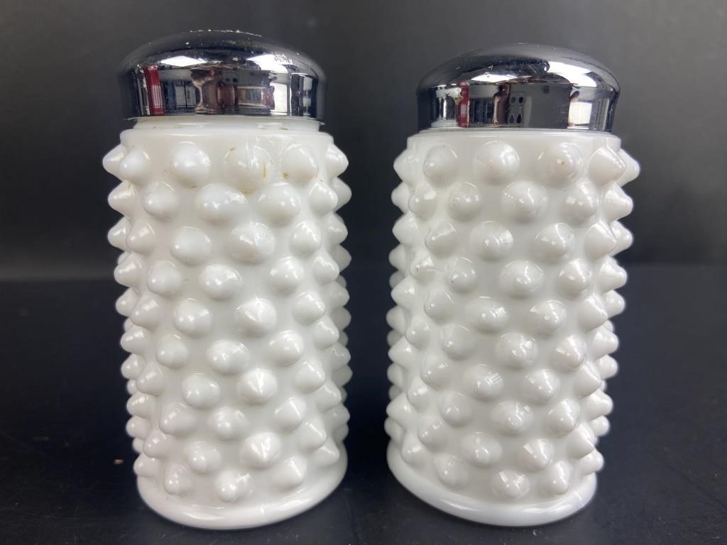 Vintage Milk Glass Hobnail Salt & Pepper Shakers