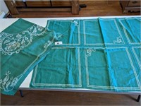 Kelly Green Linen Tablecloth & Extra