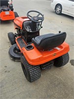 ARIENS LAWN MOWER. 17.5 HP, 6 SPEED. 42" CUTTING